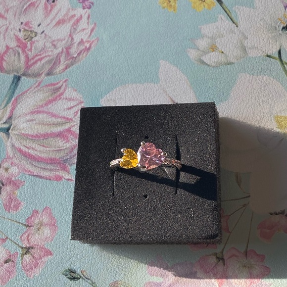 Hearts shaped sterling silver ring 💛💗💍✨ - Picture 7 of 7